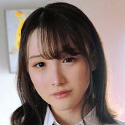 시라이시 모모