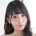 마나카 스즈네