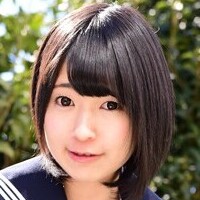 스즈카와 히나